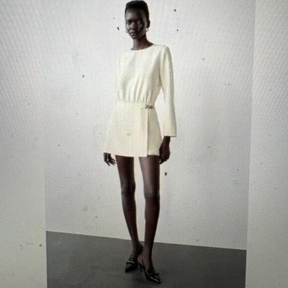 Zara Cream Long Sleeve Romper w/ Gold Chain Detail, Sz L, NWT - Picture 2 of 8